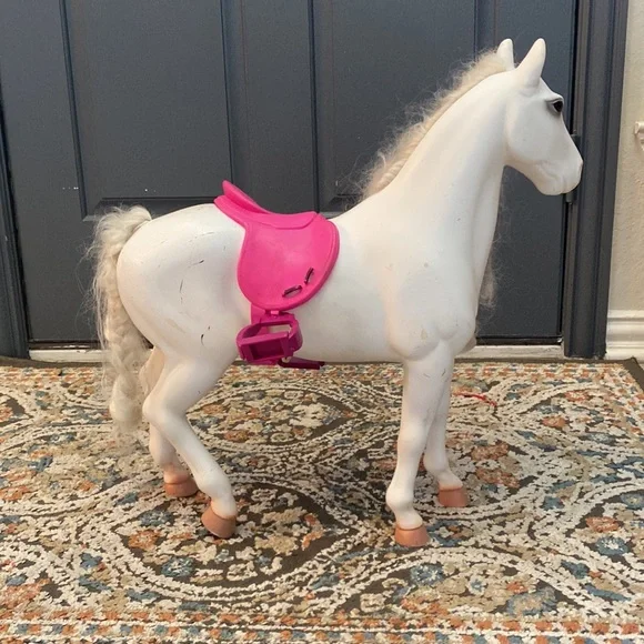 💕🤍Our generation white horse🤍💕 - Picture 2 of 8